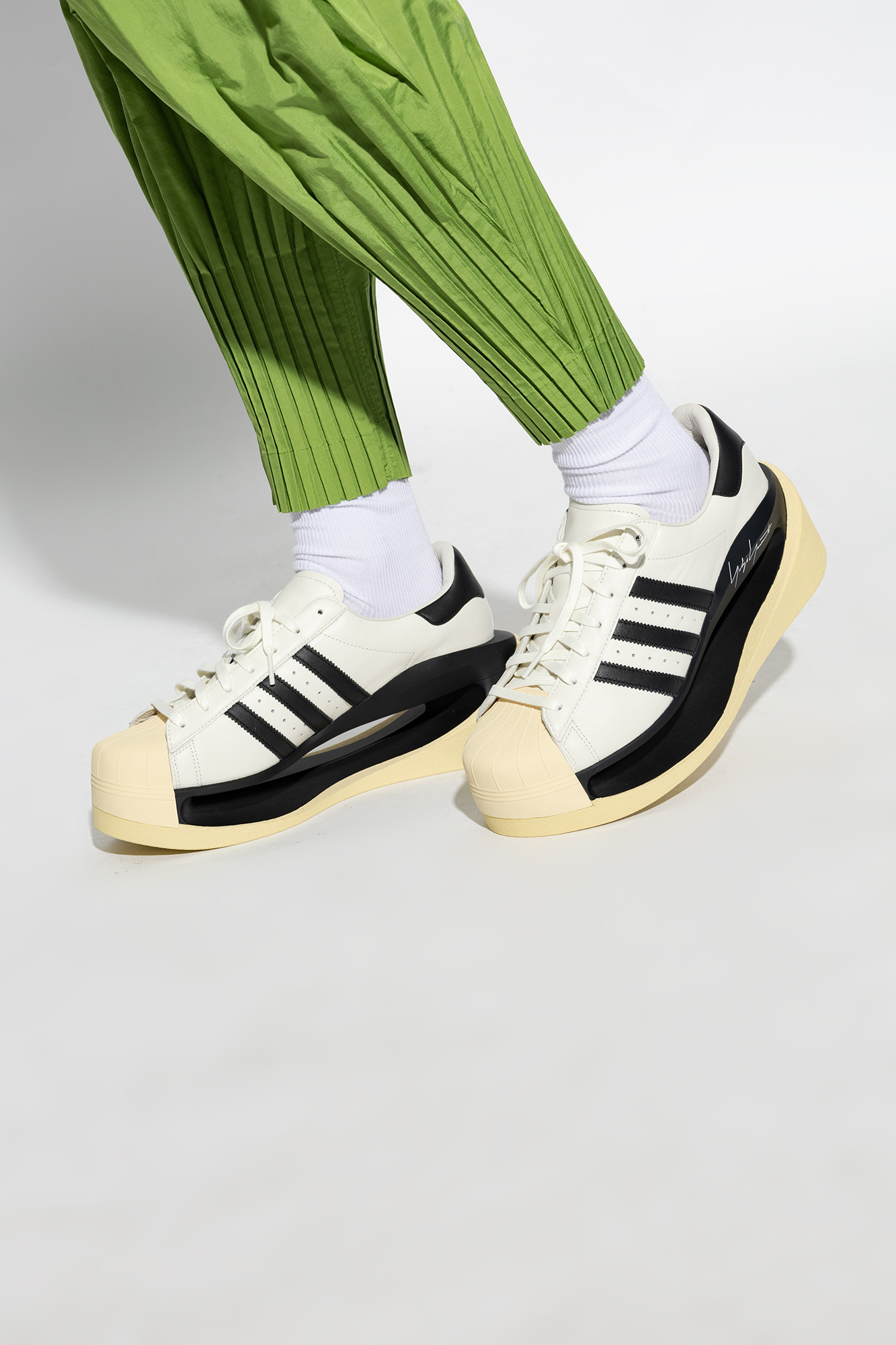 White 'Gendo Superstar' sneakers Y-3 Yohji Yamamoto - Vitkac Canada